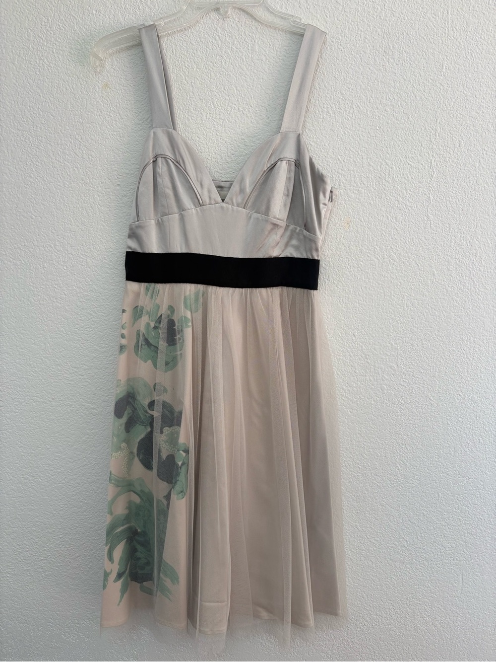 Light Gray Midi Dress with Green Floral Accent and Black Waistband